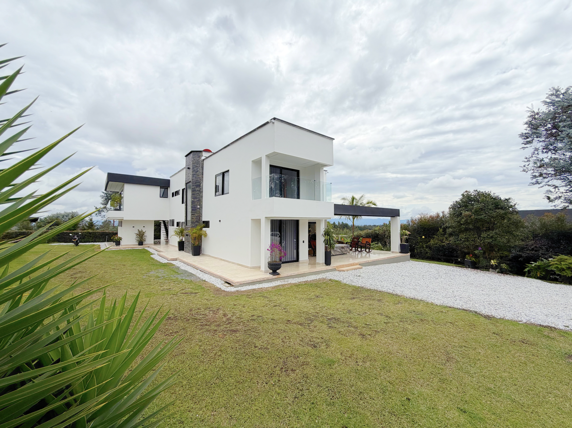 Captura de Pantalla 2025-11-22 a la(s) 3.44.45 p.m.